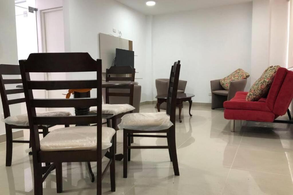 2- Amplio Departamento Remodelado En Miraflores Λίμα Εξωτερικό φωτογραφία